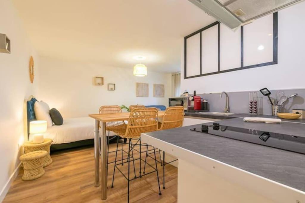 Le Boheme Chic : Au Coeur Du Centre Historique Apartment
